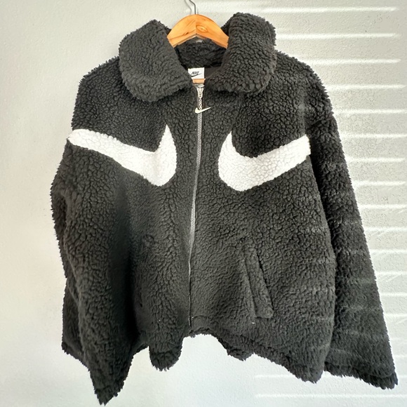 nike women's sportswear swoosh sherpa jacket stores